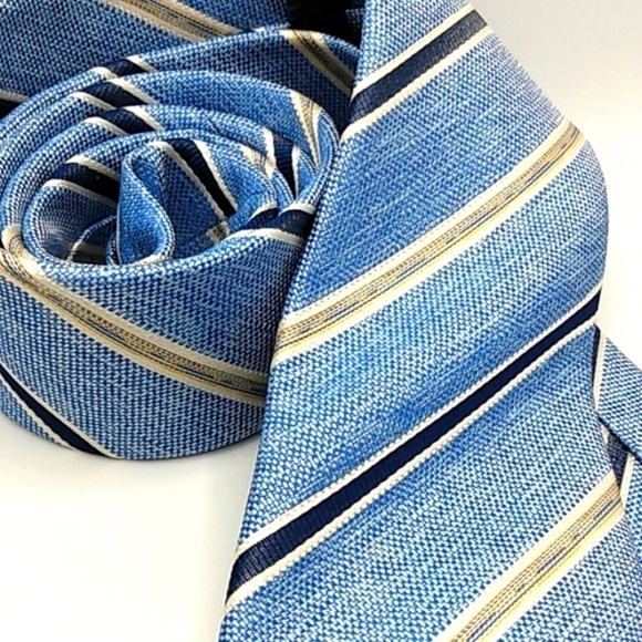 TED BAKER KNOTTED BLUE WHITE DIAGONAL STRIPES 100% SILK NECKTIE SIZE 60 "x 3" - Picture 4 of 7